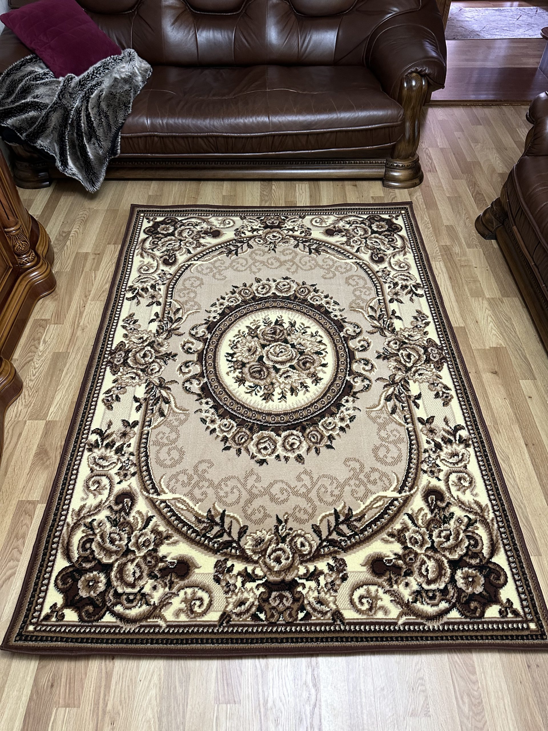 Класичний килим з низьким ворсом Gold 239/123