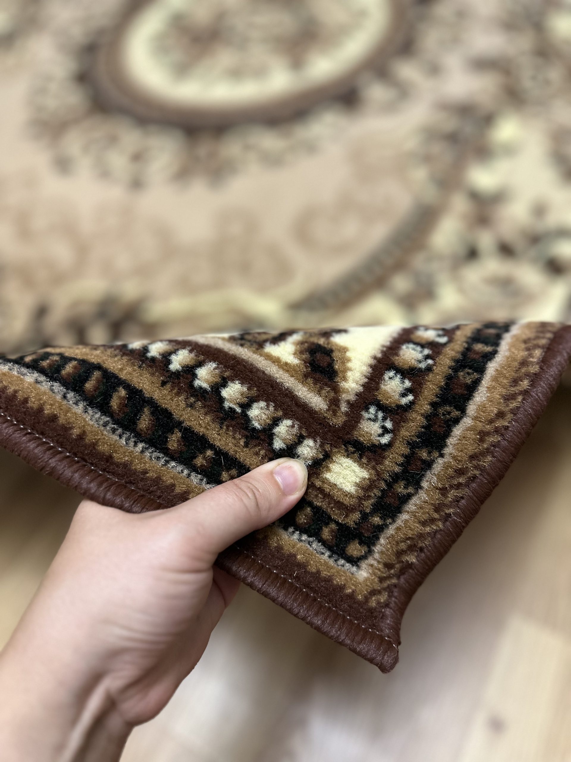 Класичний килим з низьким ворсом Gold 239/123