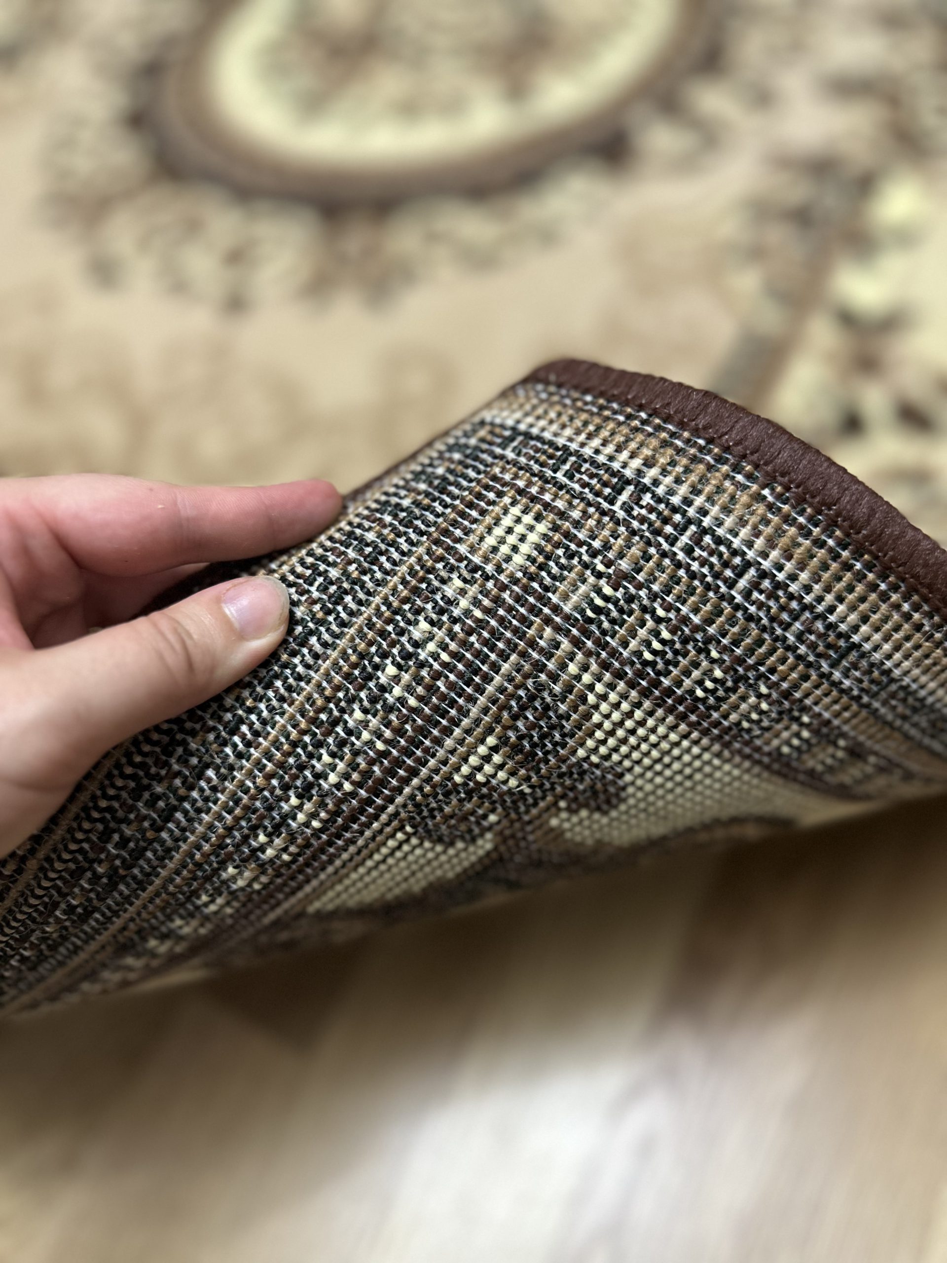 Класичний килим з низьким ворсом Gold 239/123