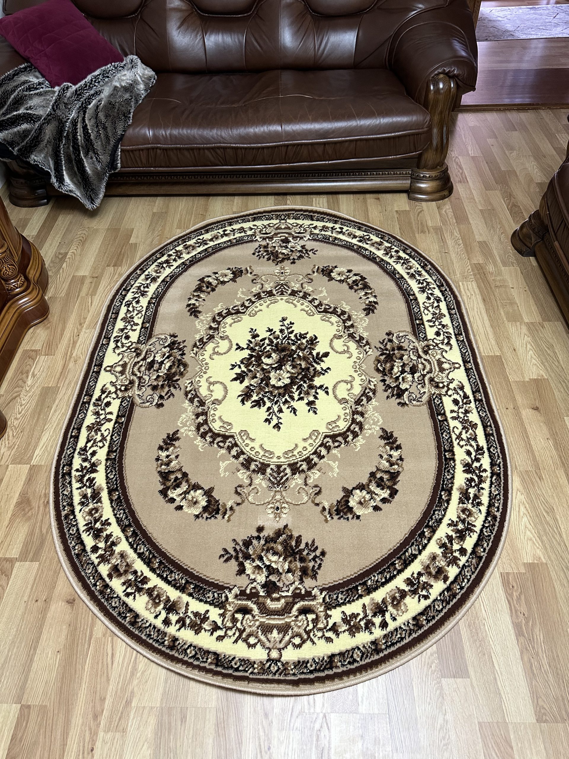 Класичний килим з низьким ворсом Gold 047/12