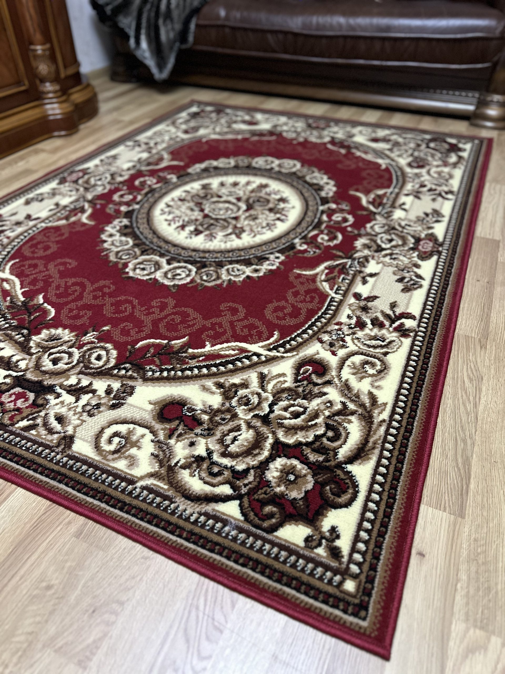 Класичний килим з низьким ворсом Gold 239/22