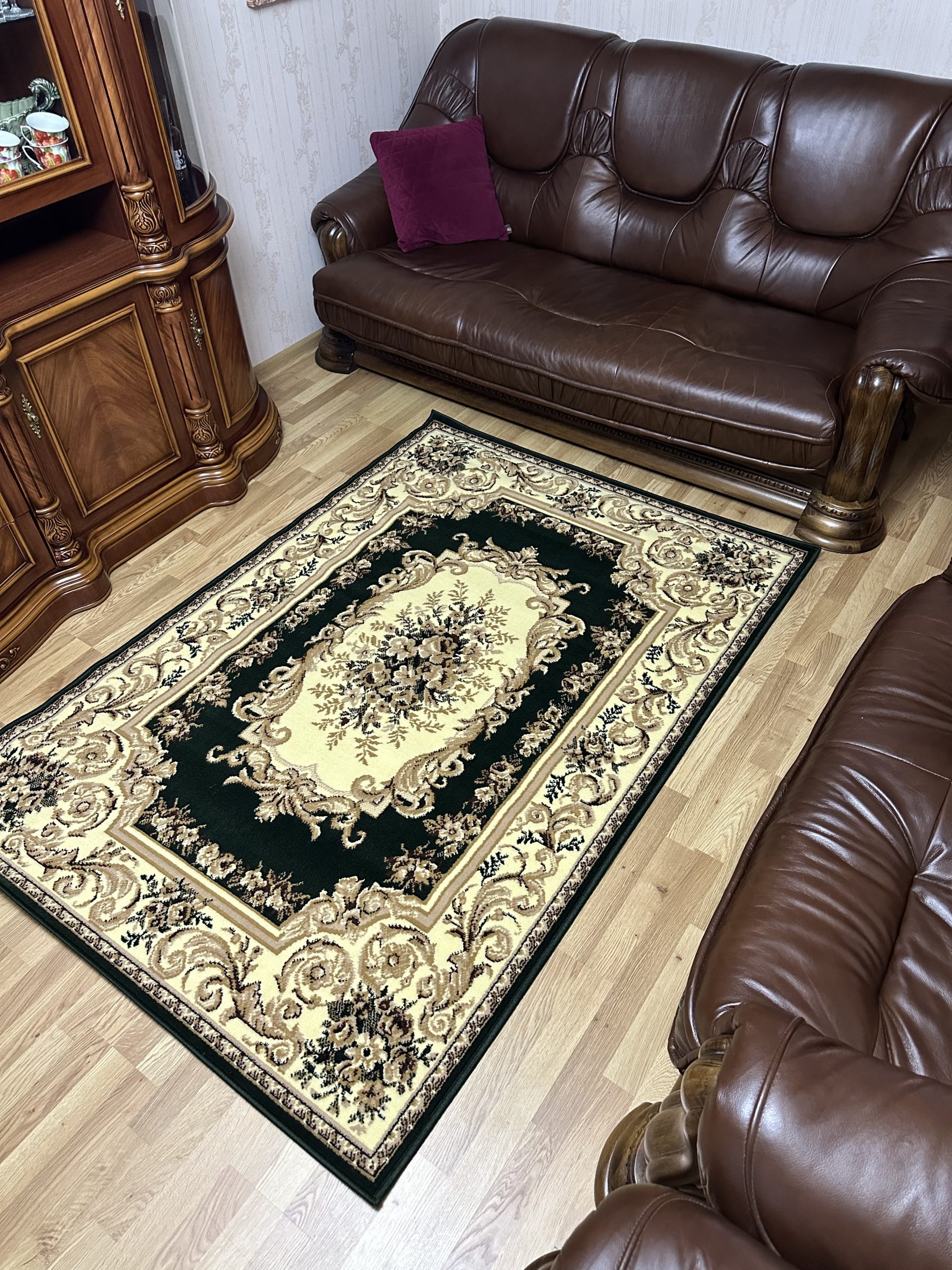 Класичний килим з низьким ворсом Gold 235/32