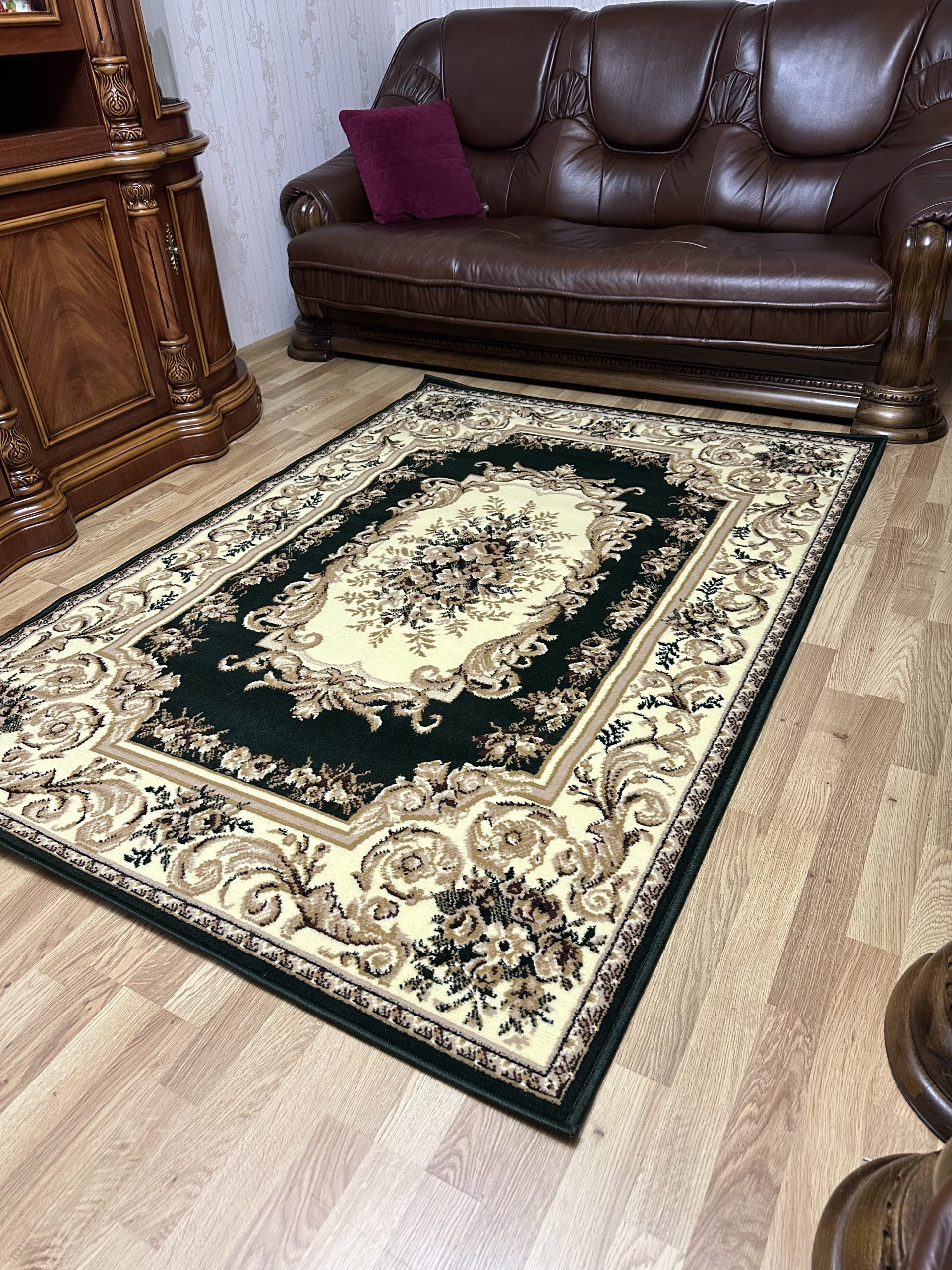 Класичний килим з низьким ворсом Gold 235/32