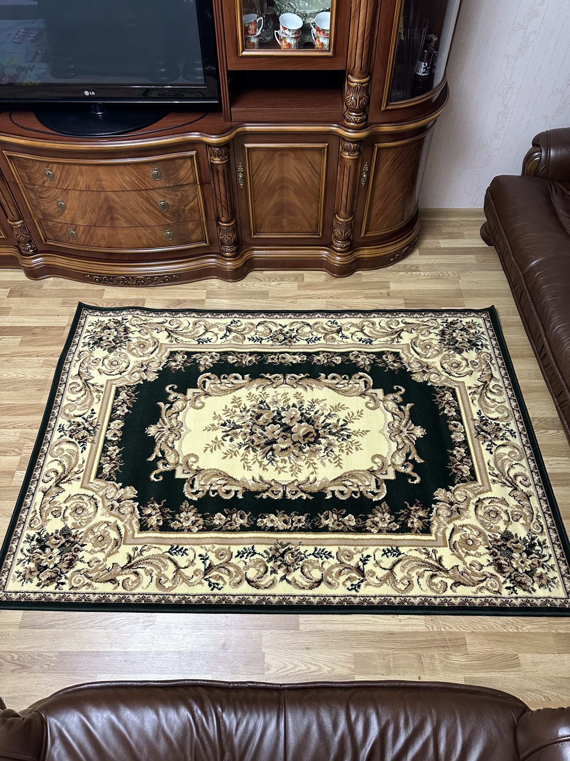 Класичний килим з низьким ворсом Gold 235/32