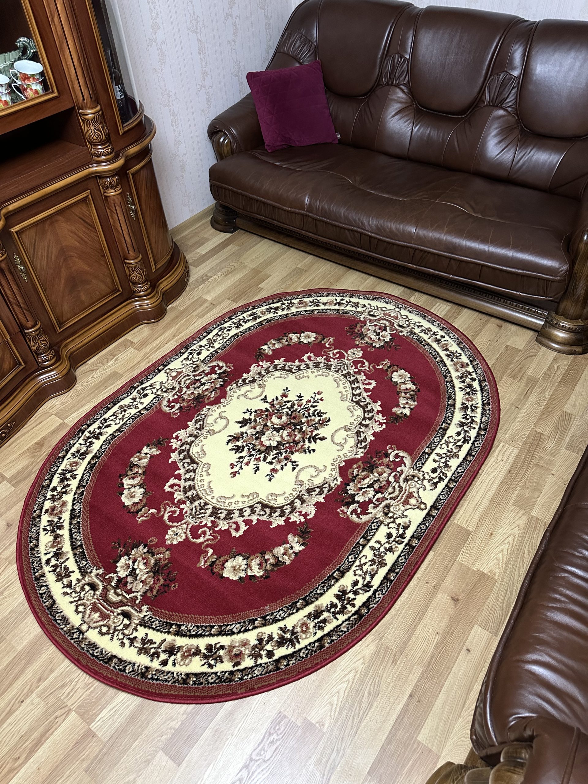 Класичний килим з низьким ворсом Gold 047/22