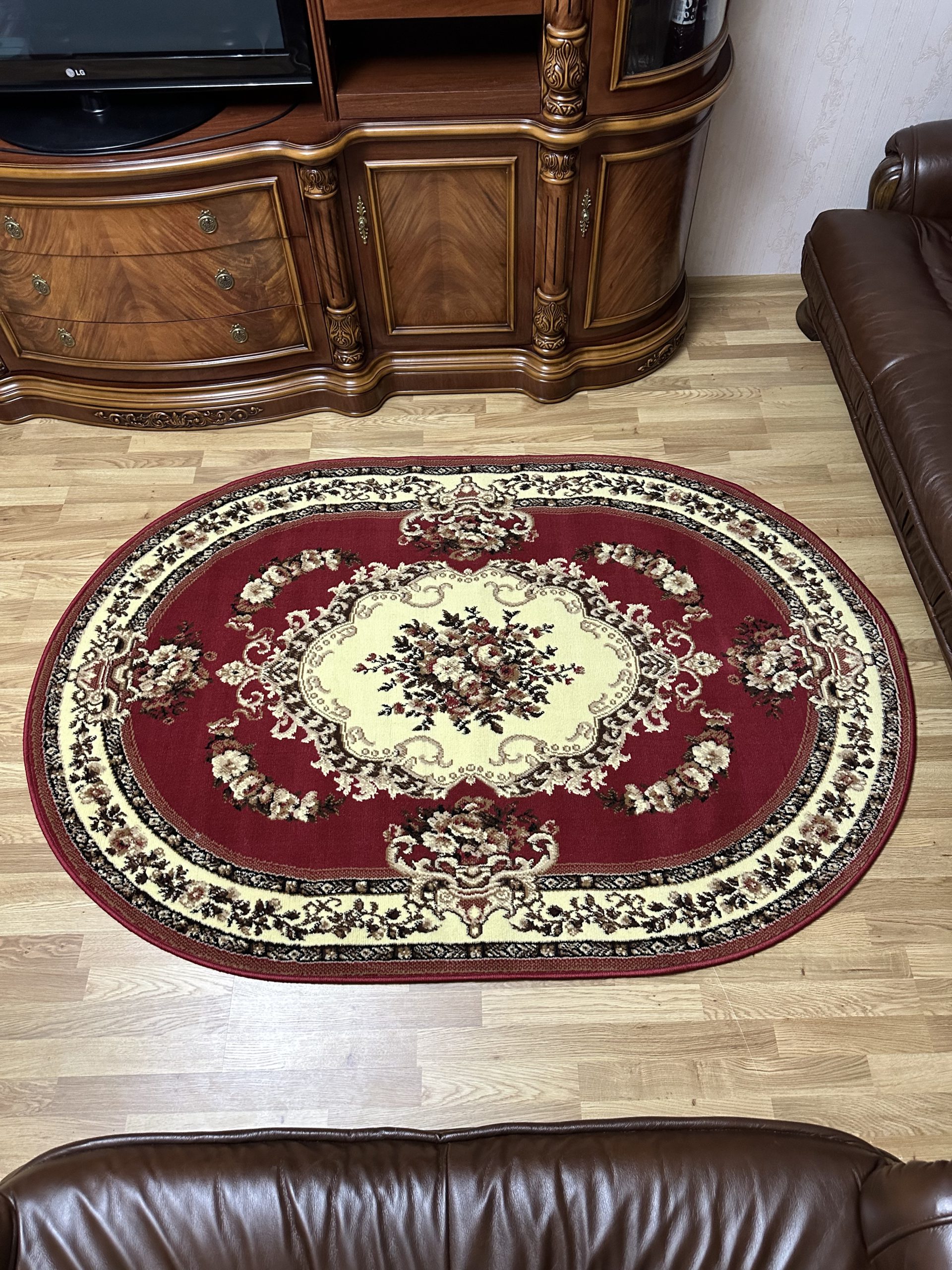 Класичний килим з низьким ворсом Gold 047/22