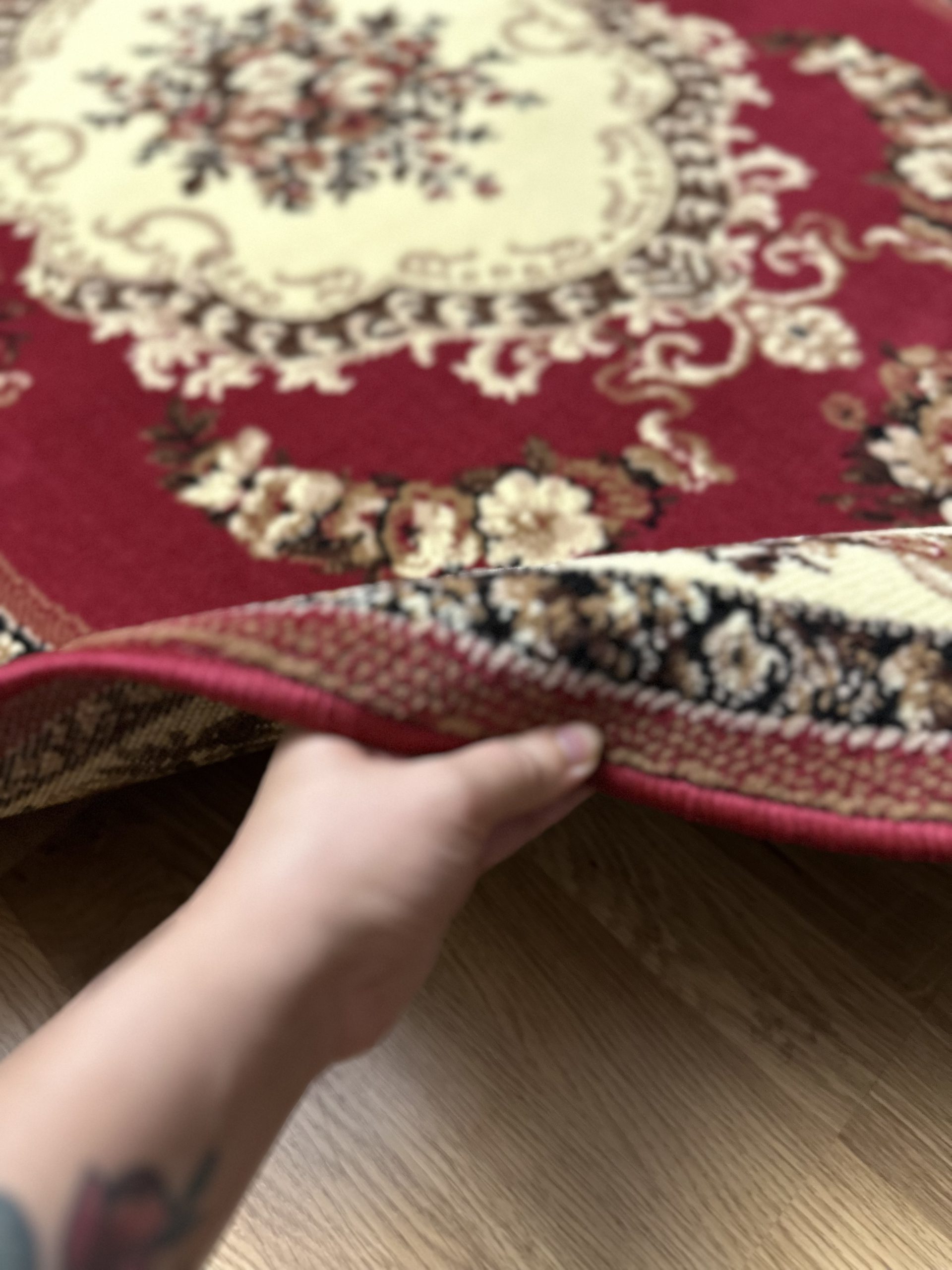 Класичний килим з низьким ворсом Gold 047/22