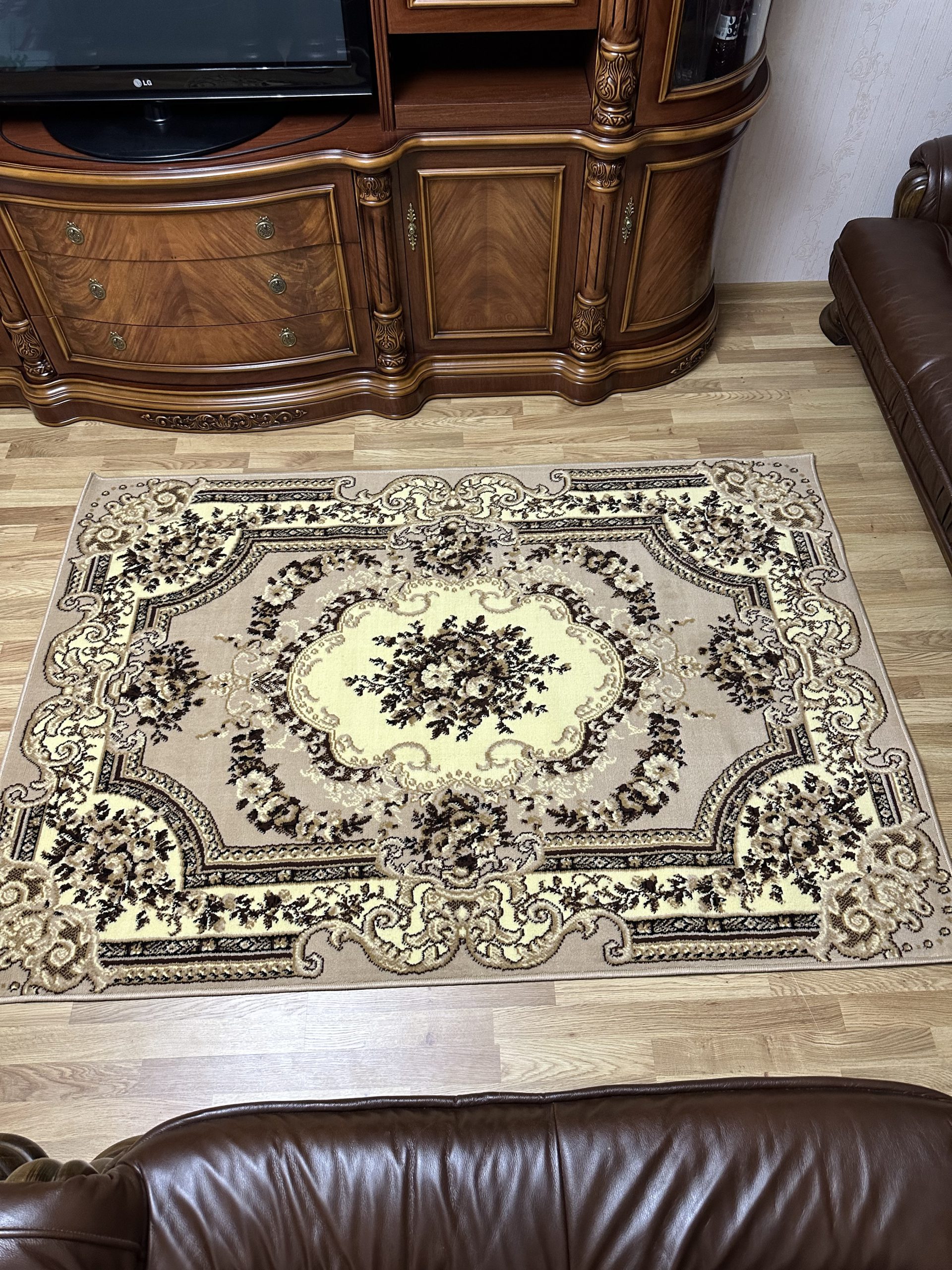 Класичний килим з низьким ворсом Gold 047/12