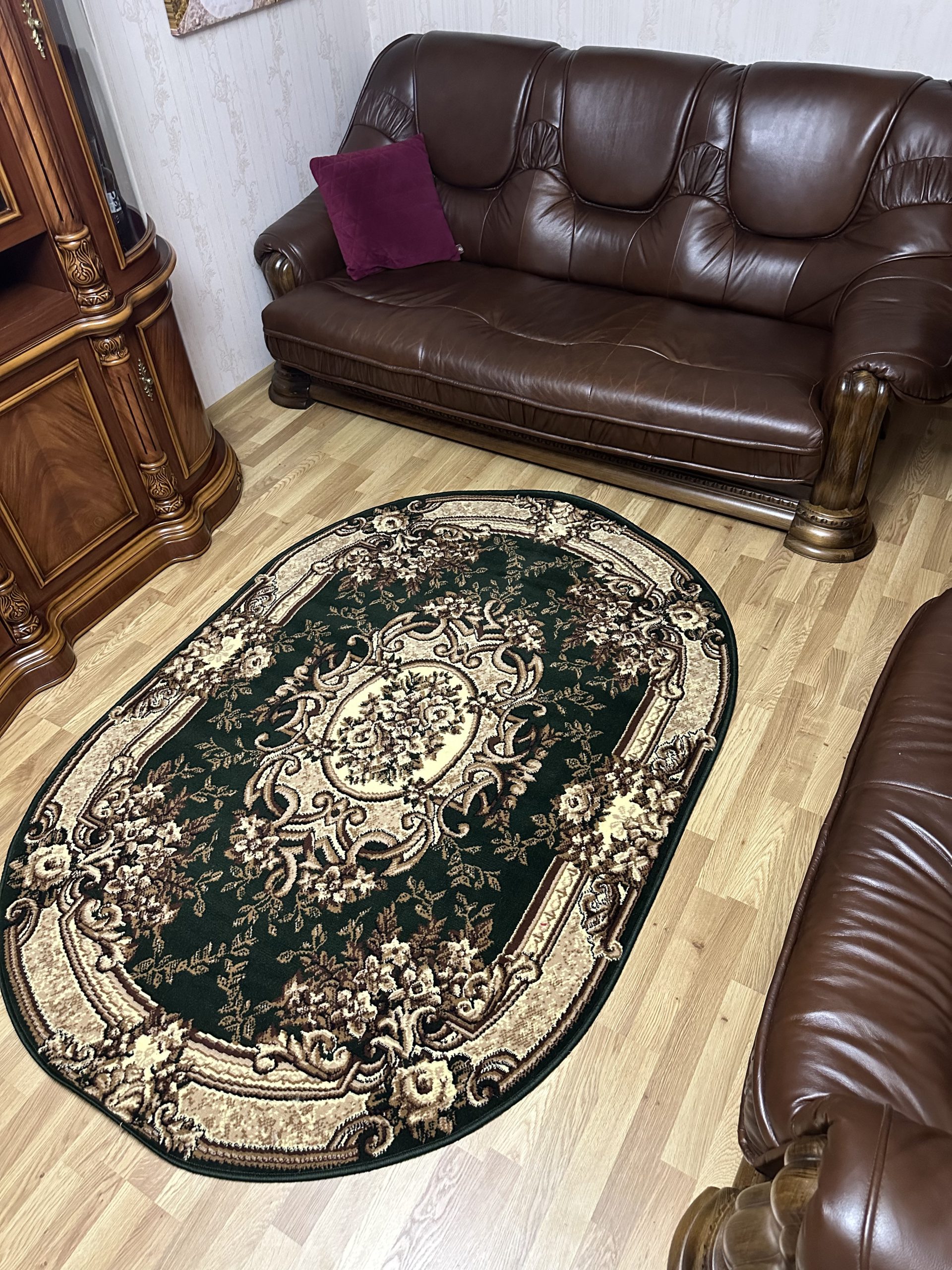 Класичний килим з низьким ворсом Gold 322/32