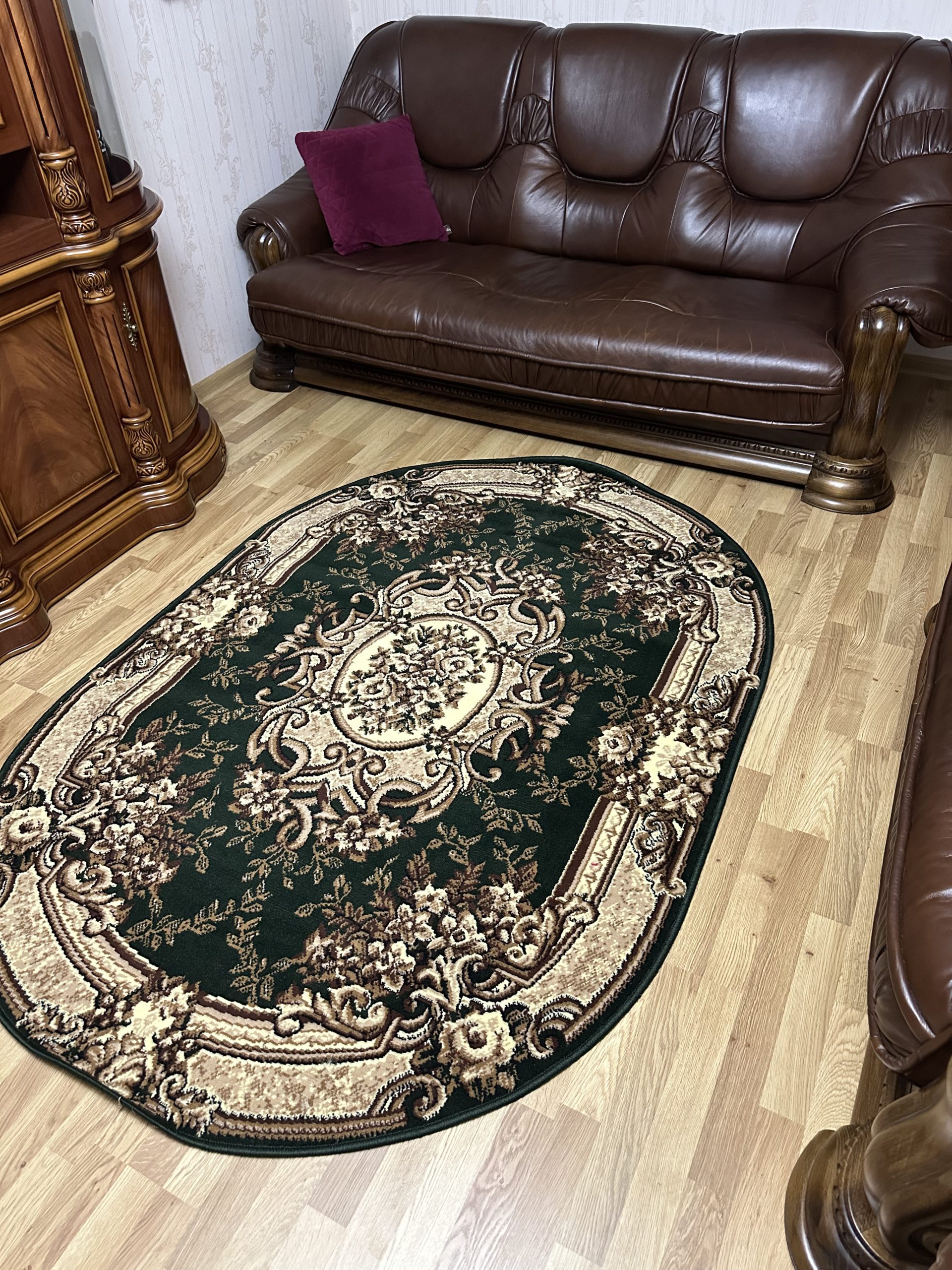 Класичний килим з низьким ворсом Gold 322/32