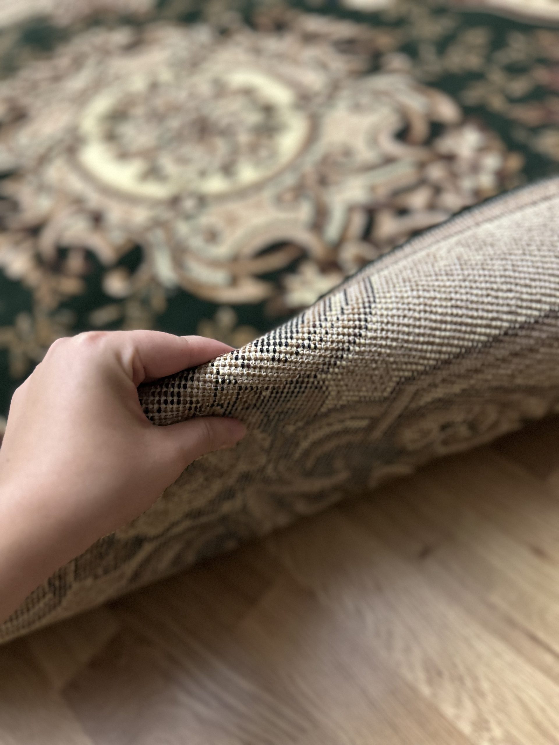 Класичний килим з низьким ворсом Gold 322/32