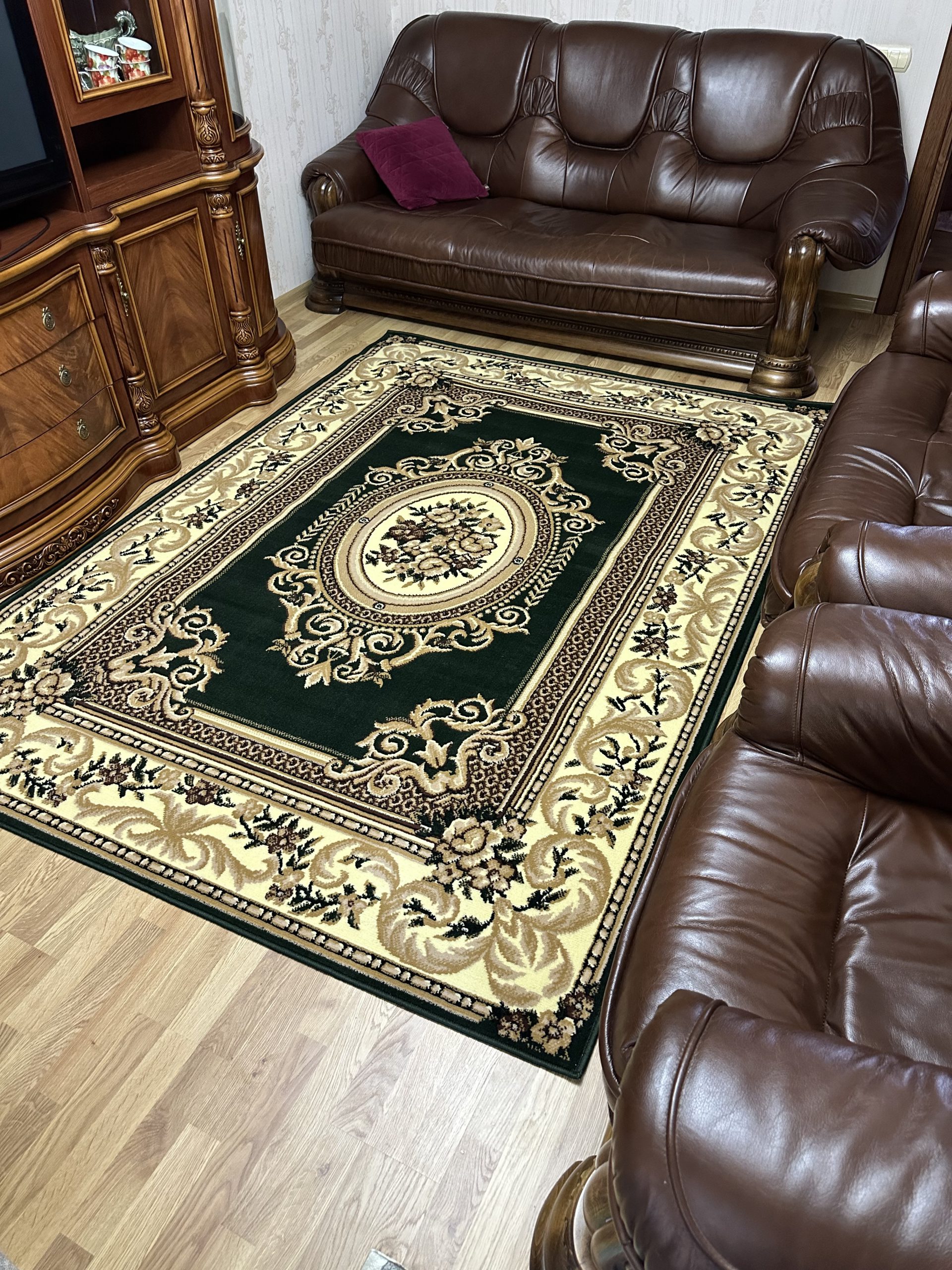 Класичний килим з низьким ворсом Gold 148/32