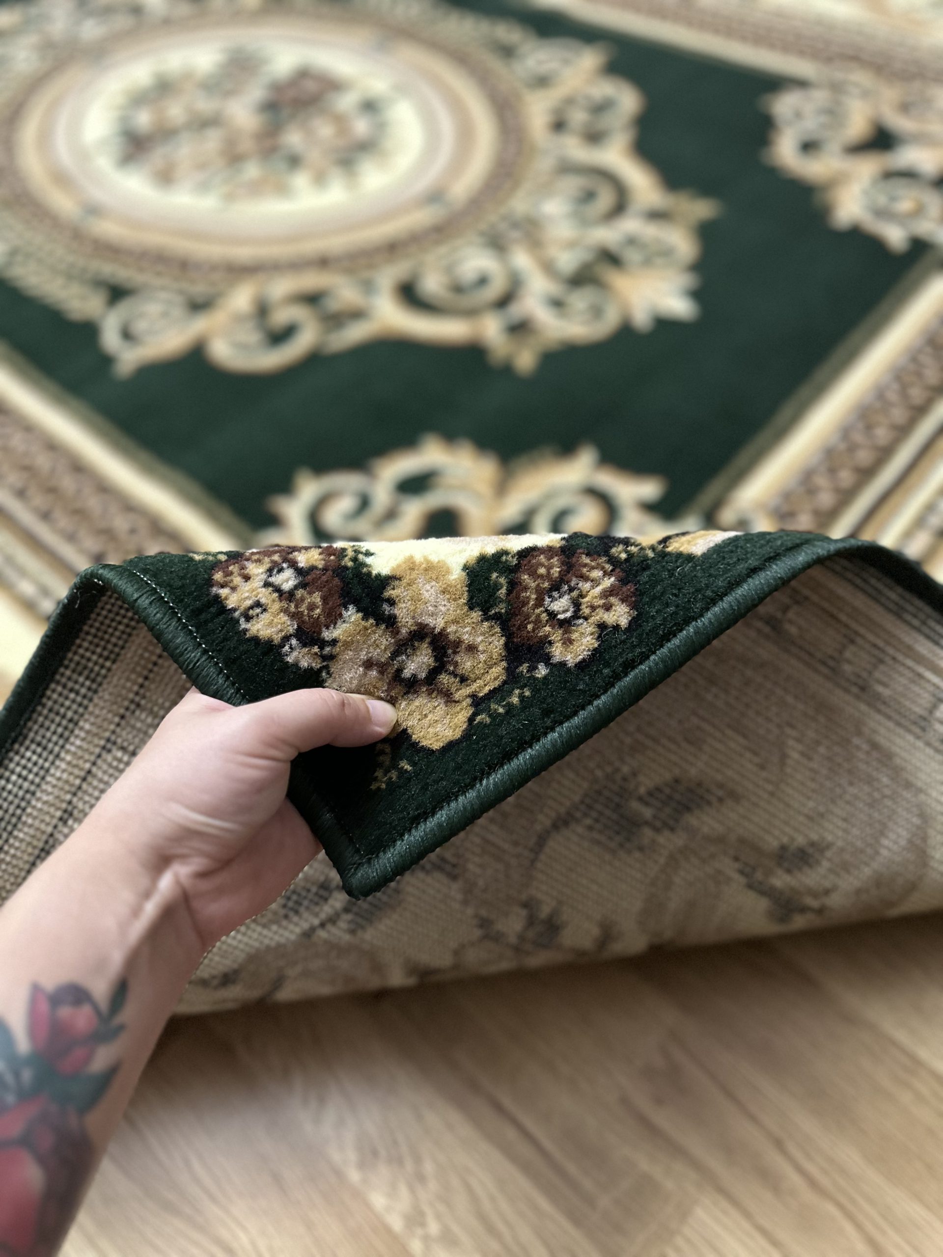 Класичний килим з низьким ворсом Gold 148/32