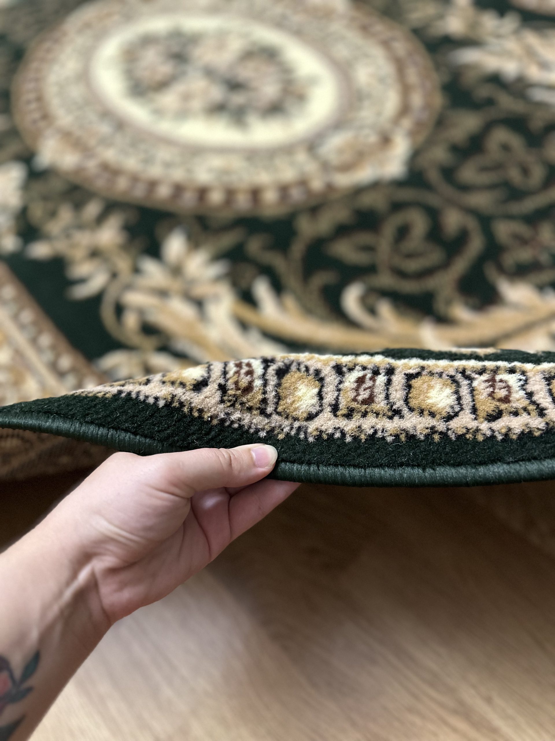 Класичний килим з низьким ворсом Gold 042/32