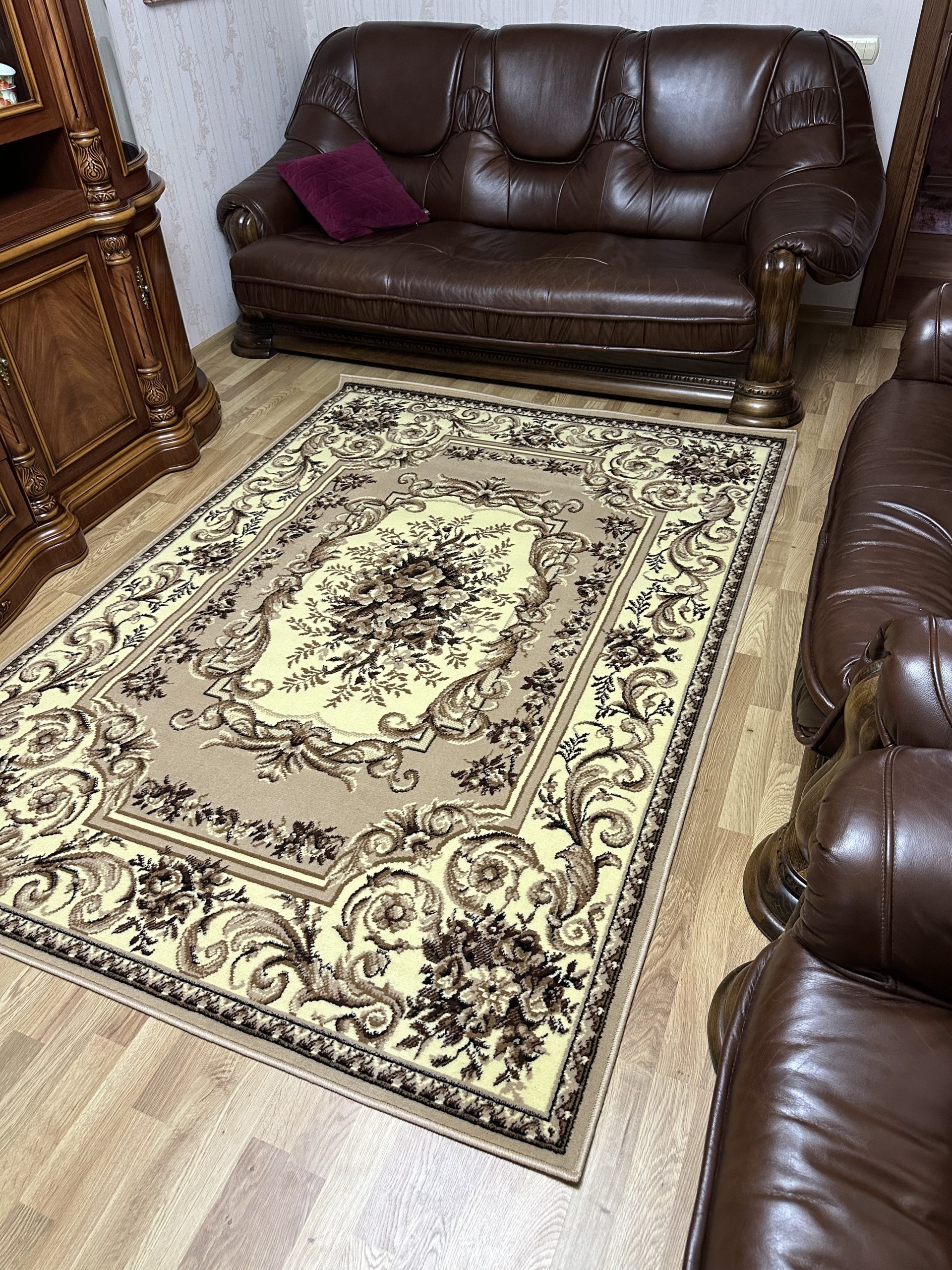 Класичний килим з низьким ворсом Gold 235/12