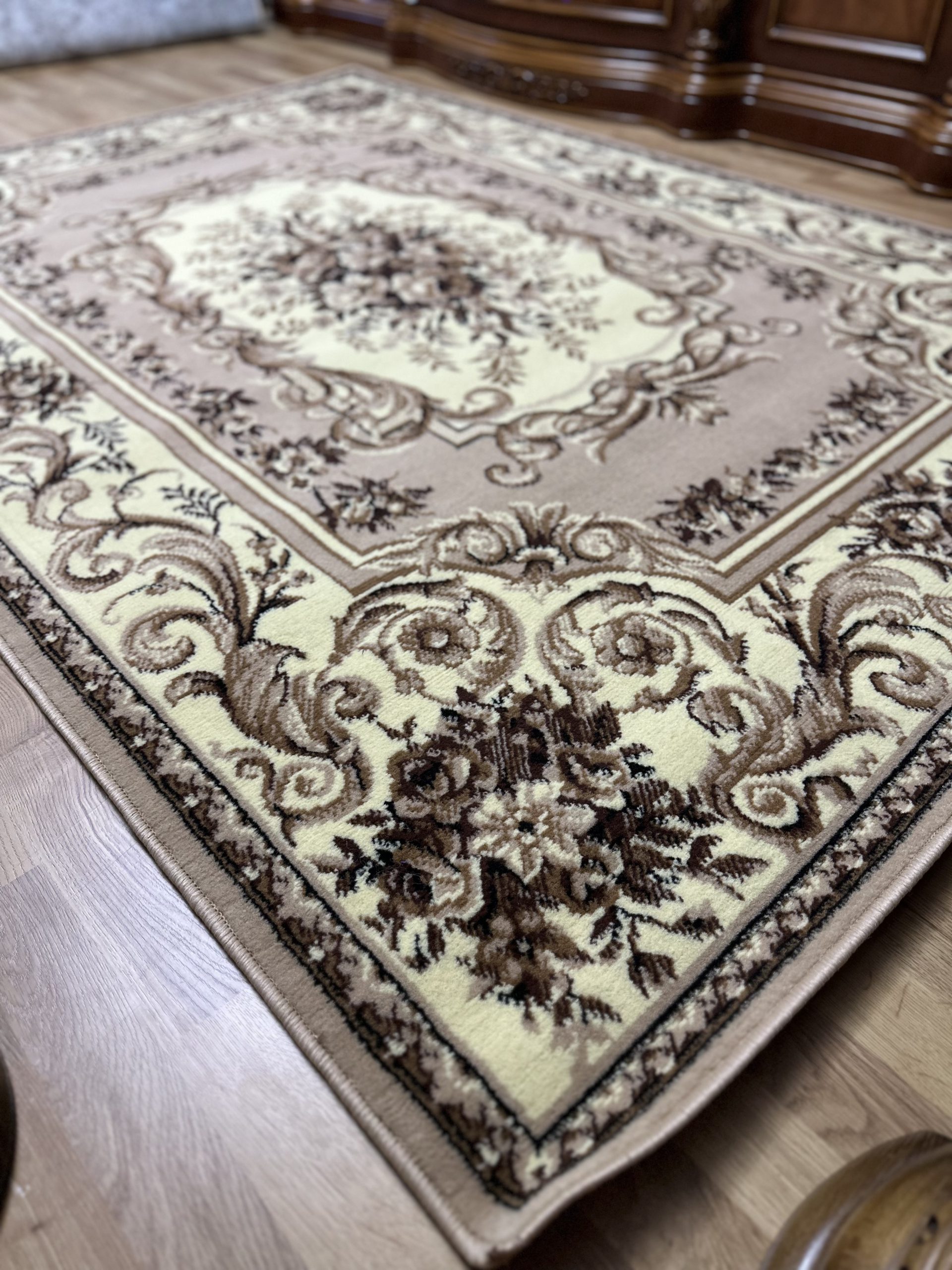 Класичний килим з низьким ворсом Gold 235/12