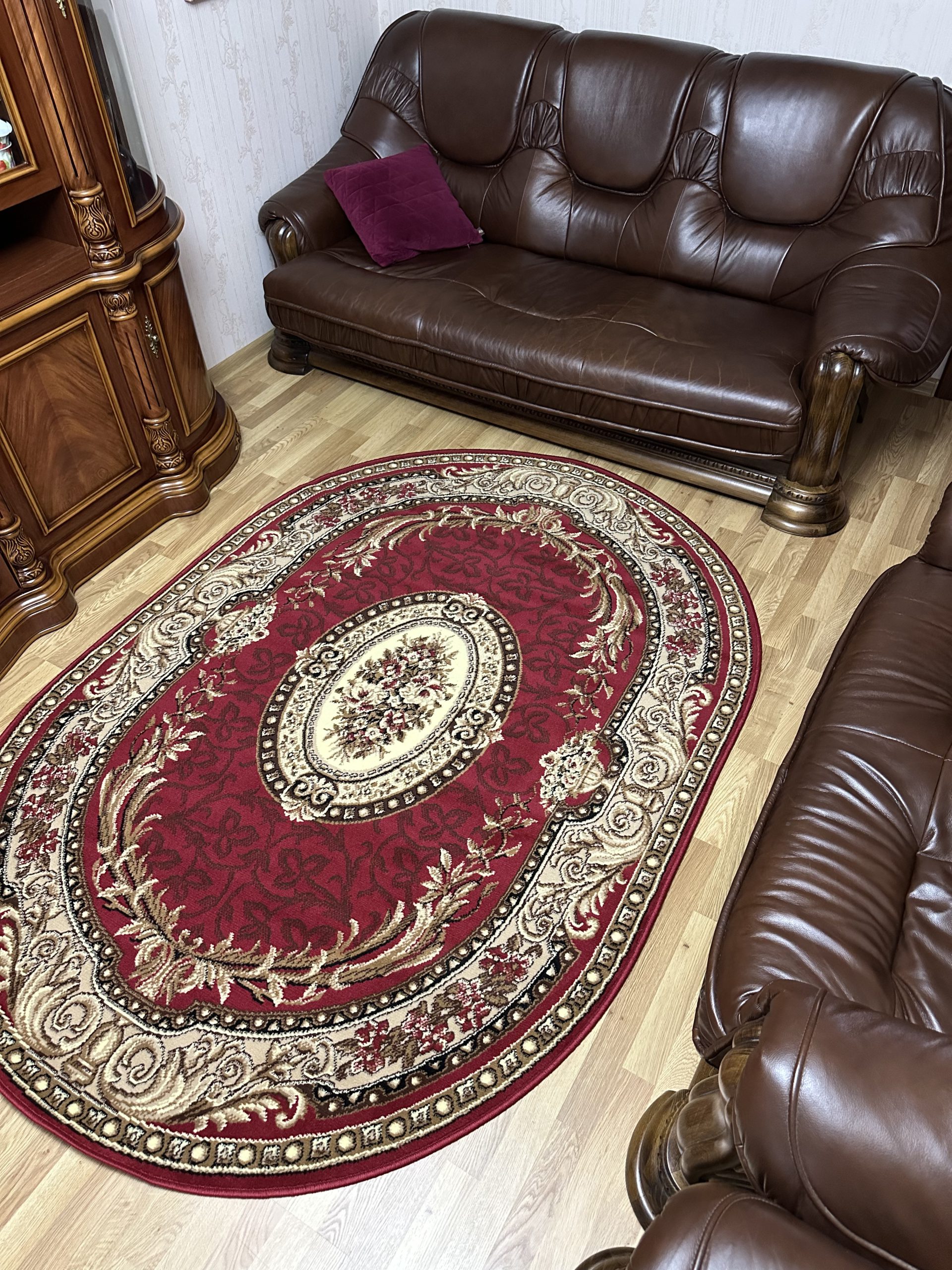 Класичний килим з низьким ворсом Gold 042/22