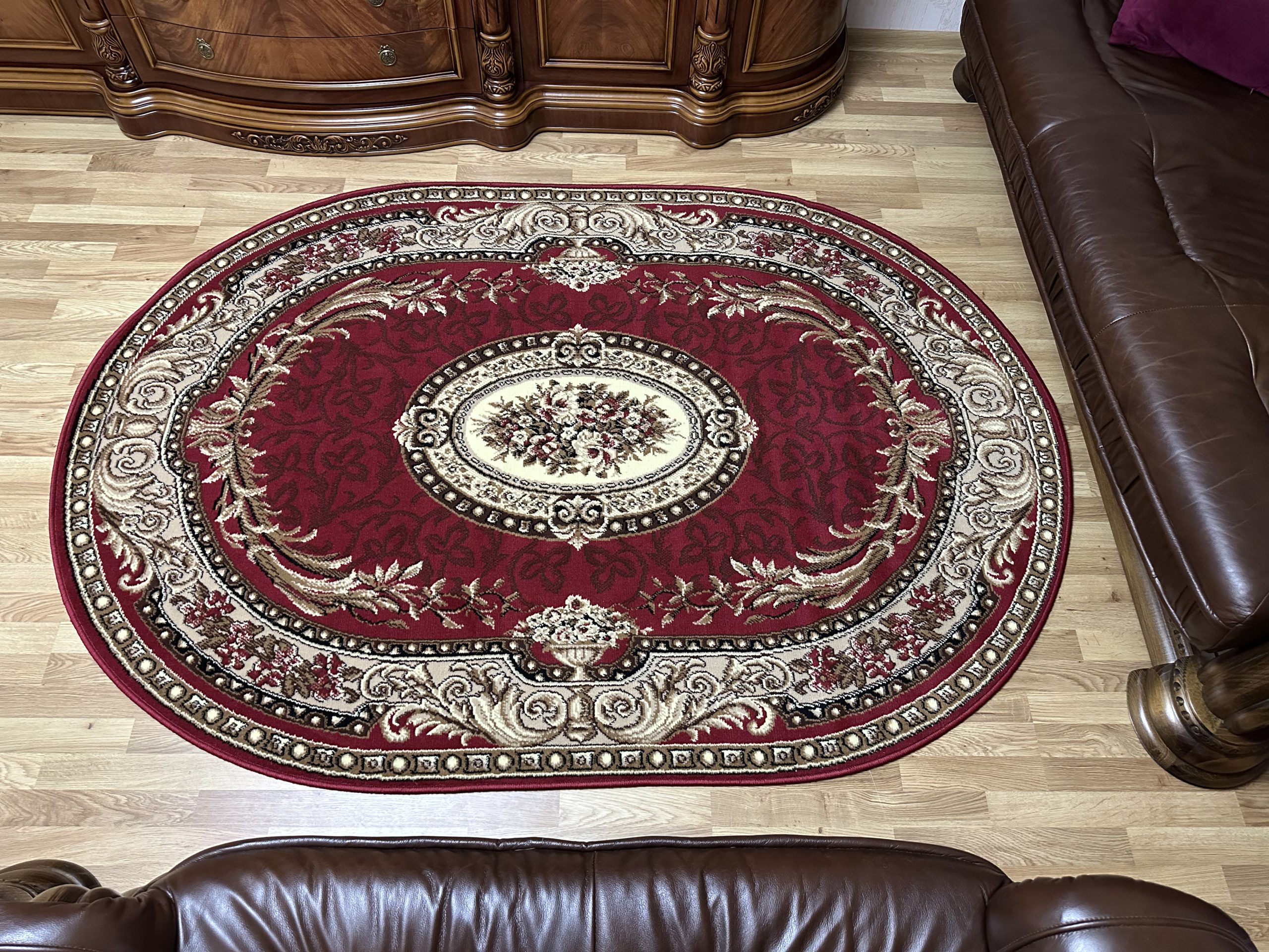 Класичний килим з низьким ворсом Gold 042/22