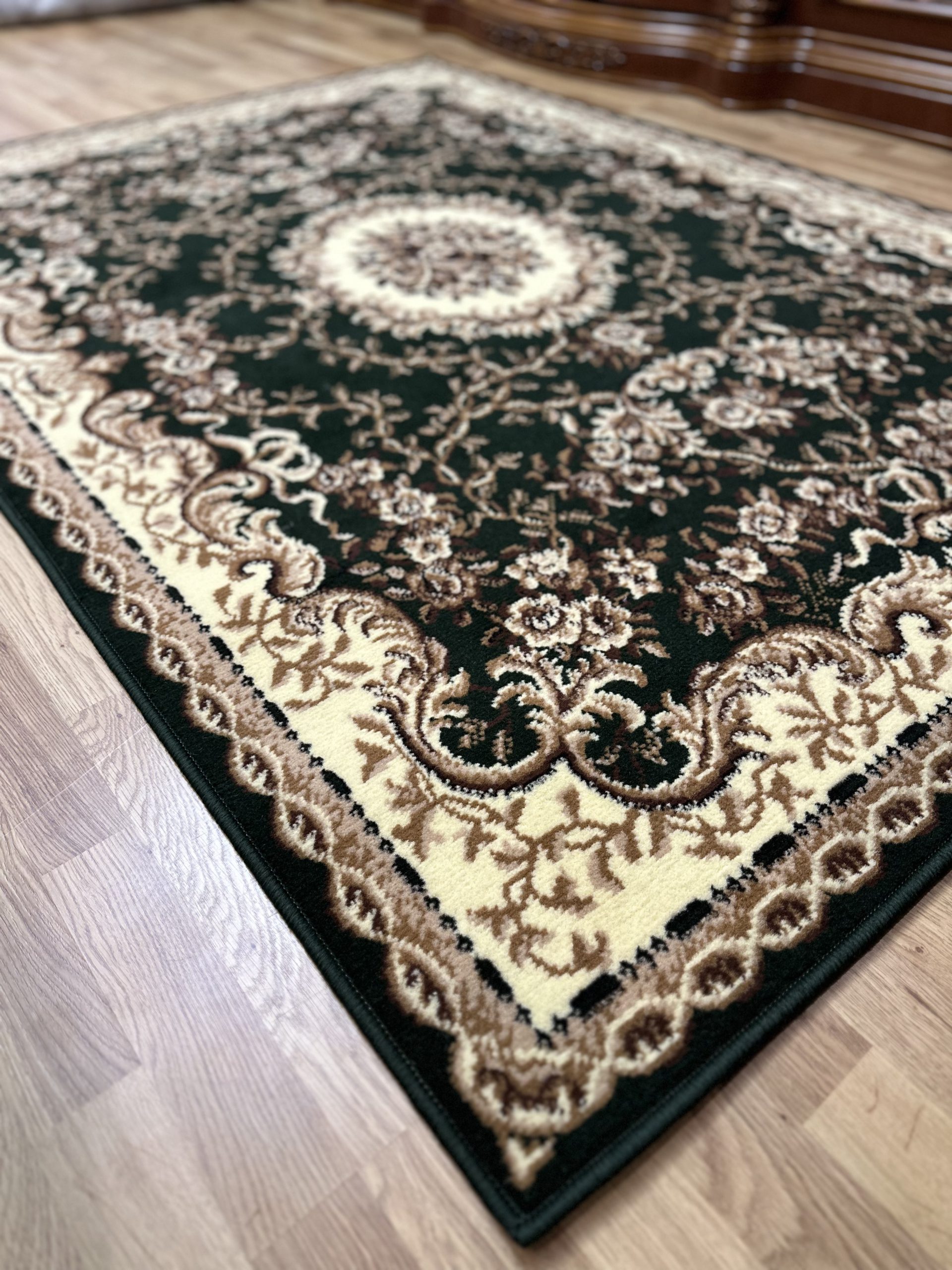 Класичний килим з низьким ворсом Gold 358/32