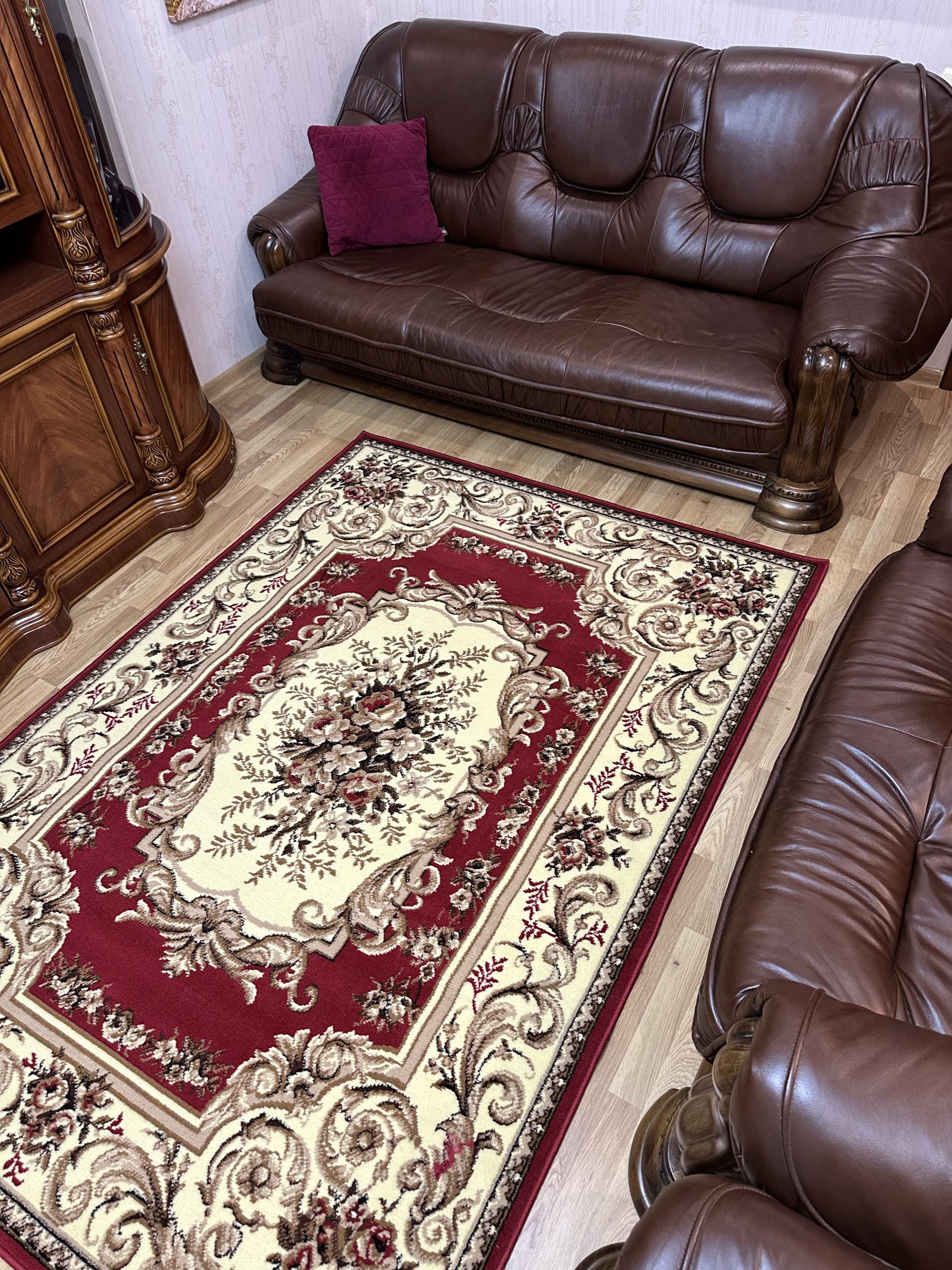 Класичний килим з низьким ворсом Gold 235/22