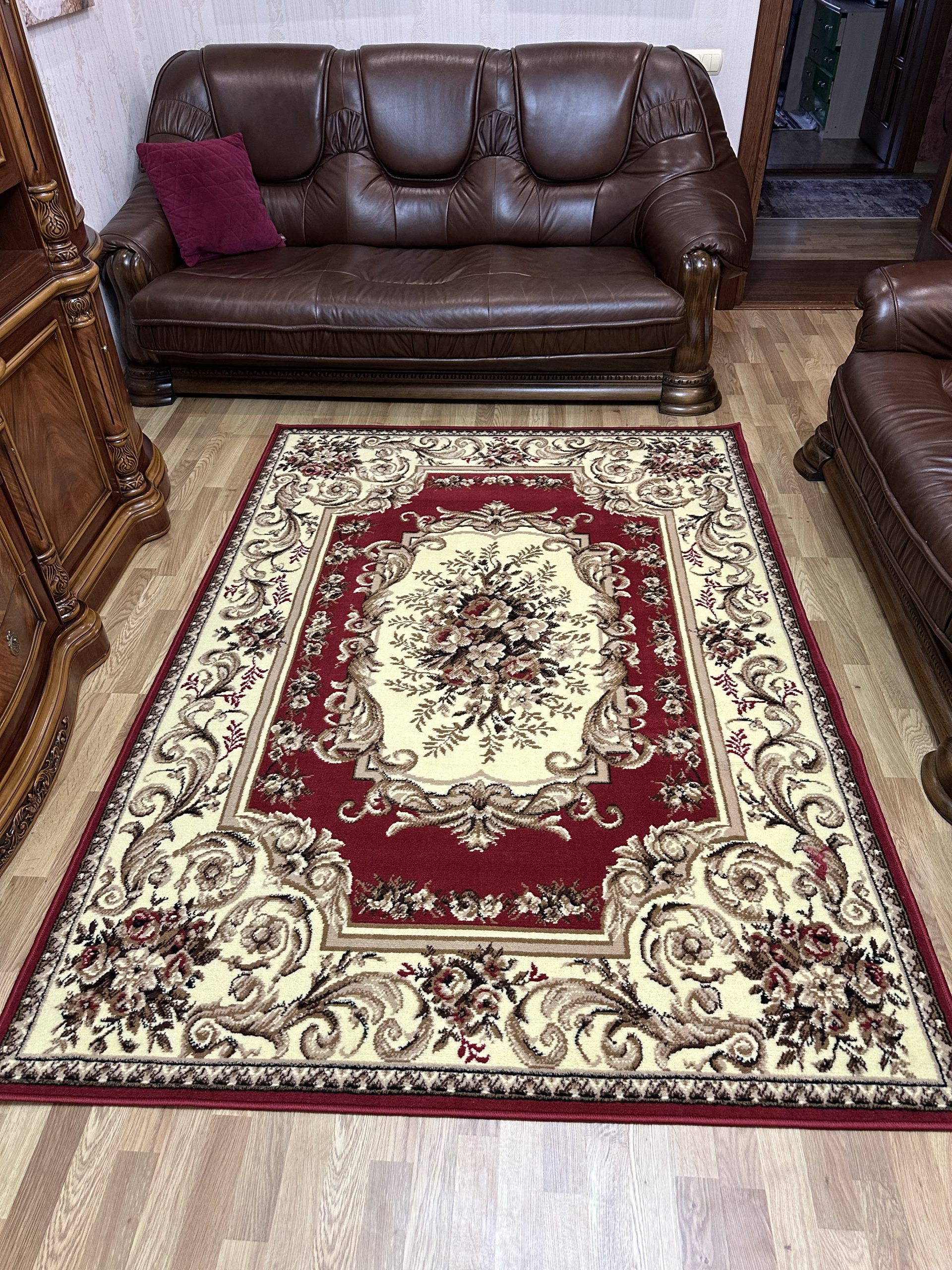 Класичний килим з низьким ворсом Gold 235/22