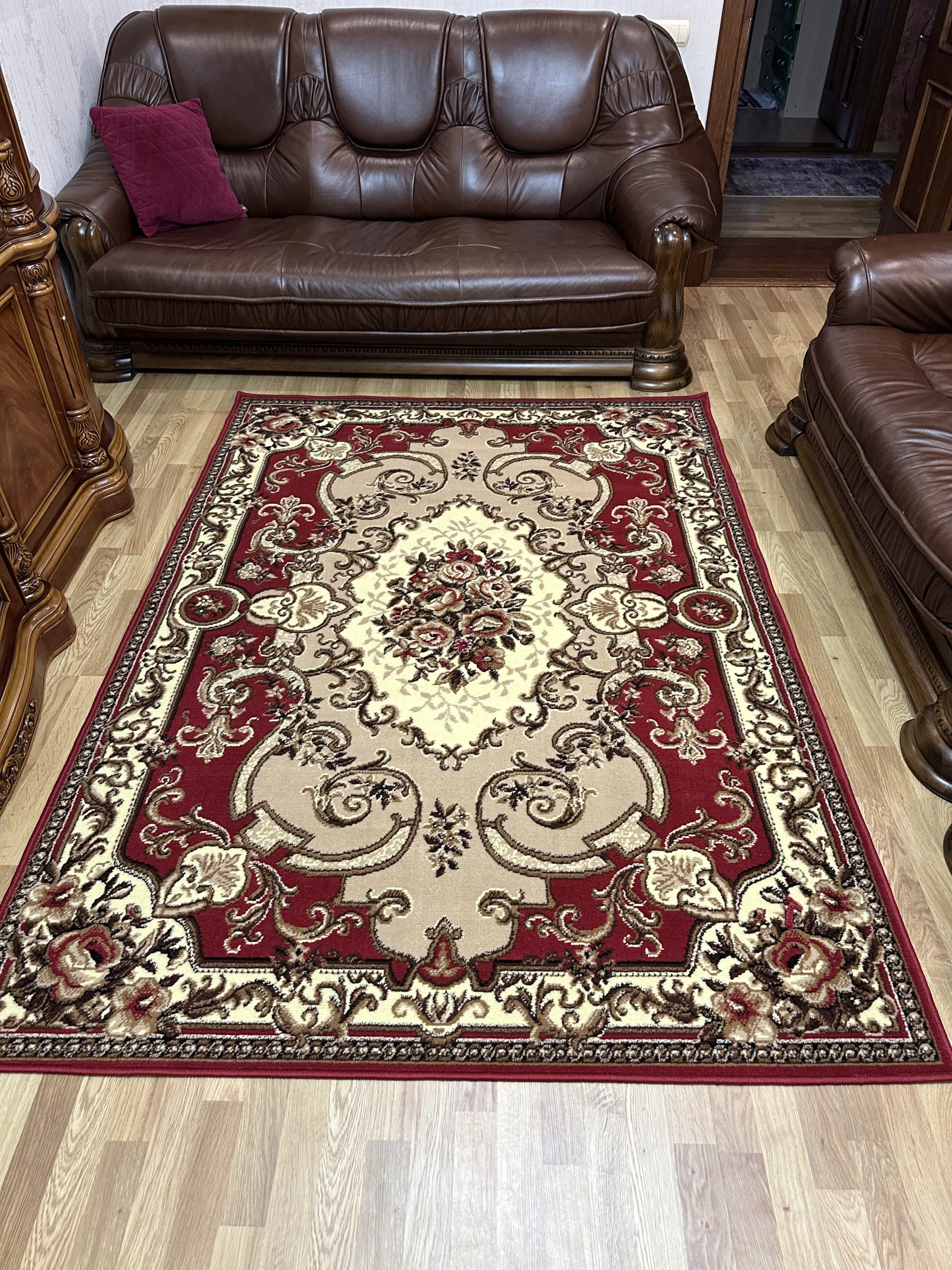 Класичний килим з низьким ворсом Gold 128/22