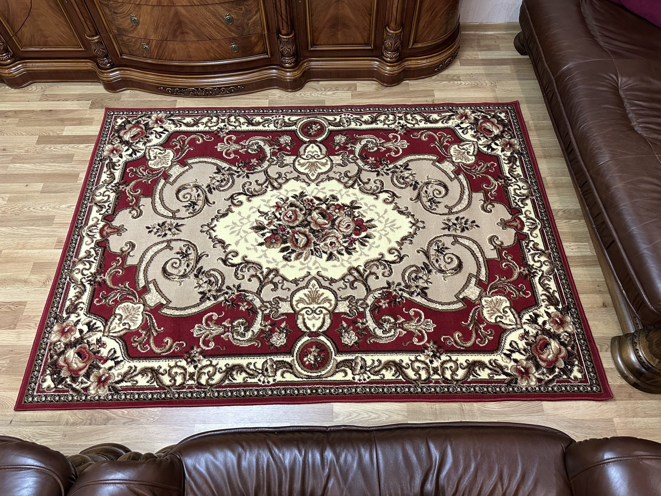 Класичний килим з низьким ворсом Gold 128/22