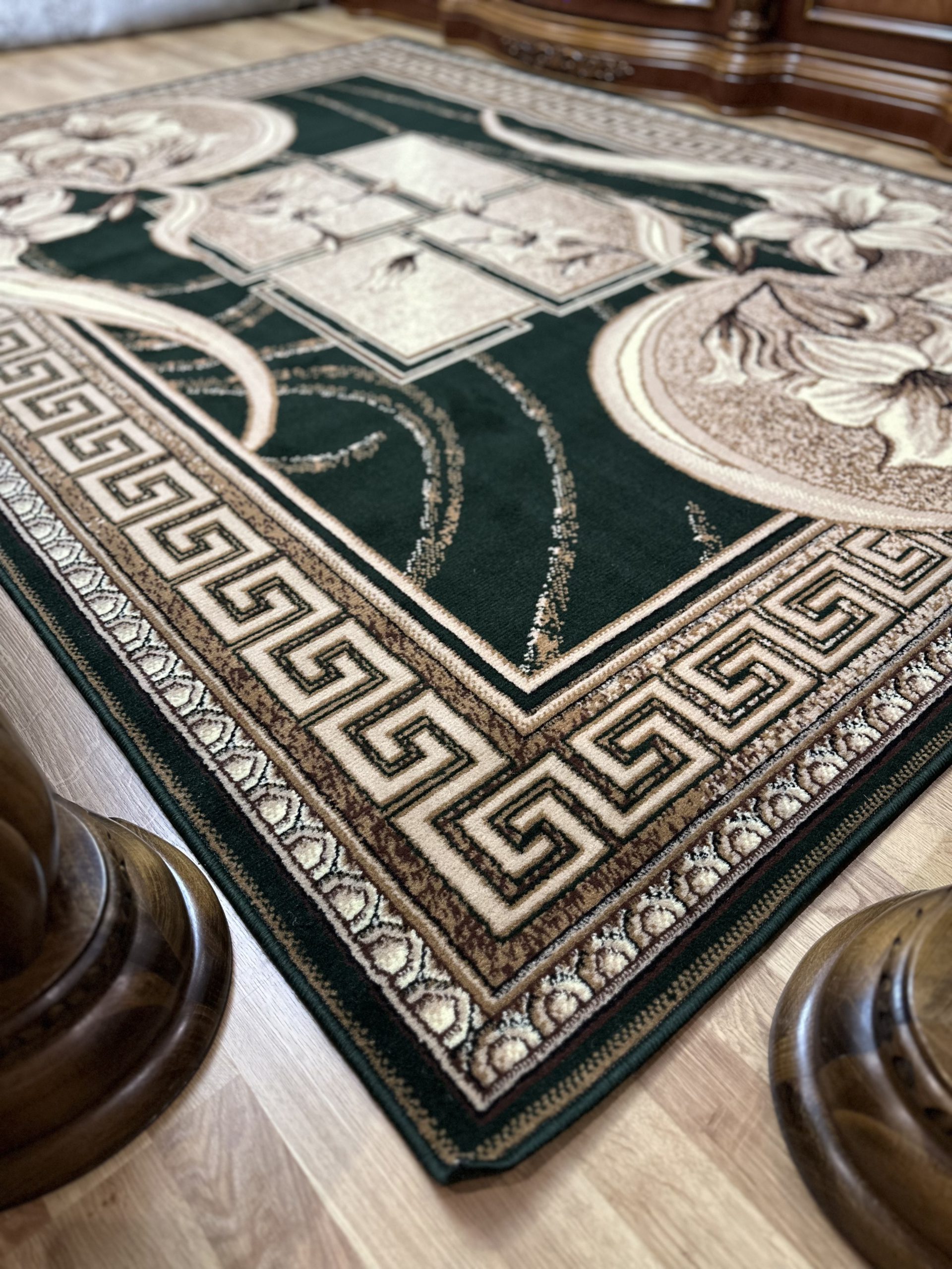 Класичний килим з низьким ворсом Gold 365/32