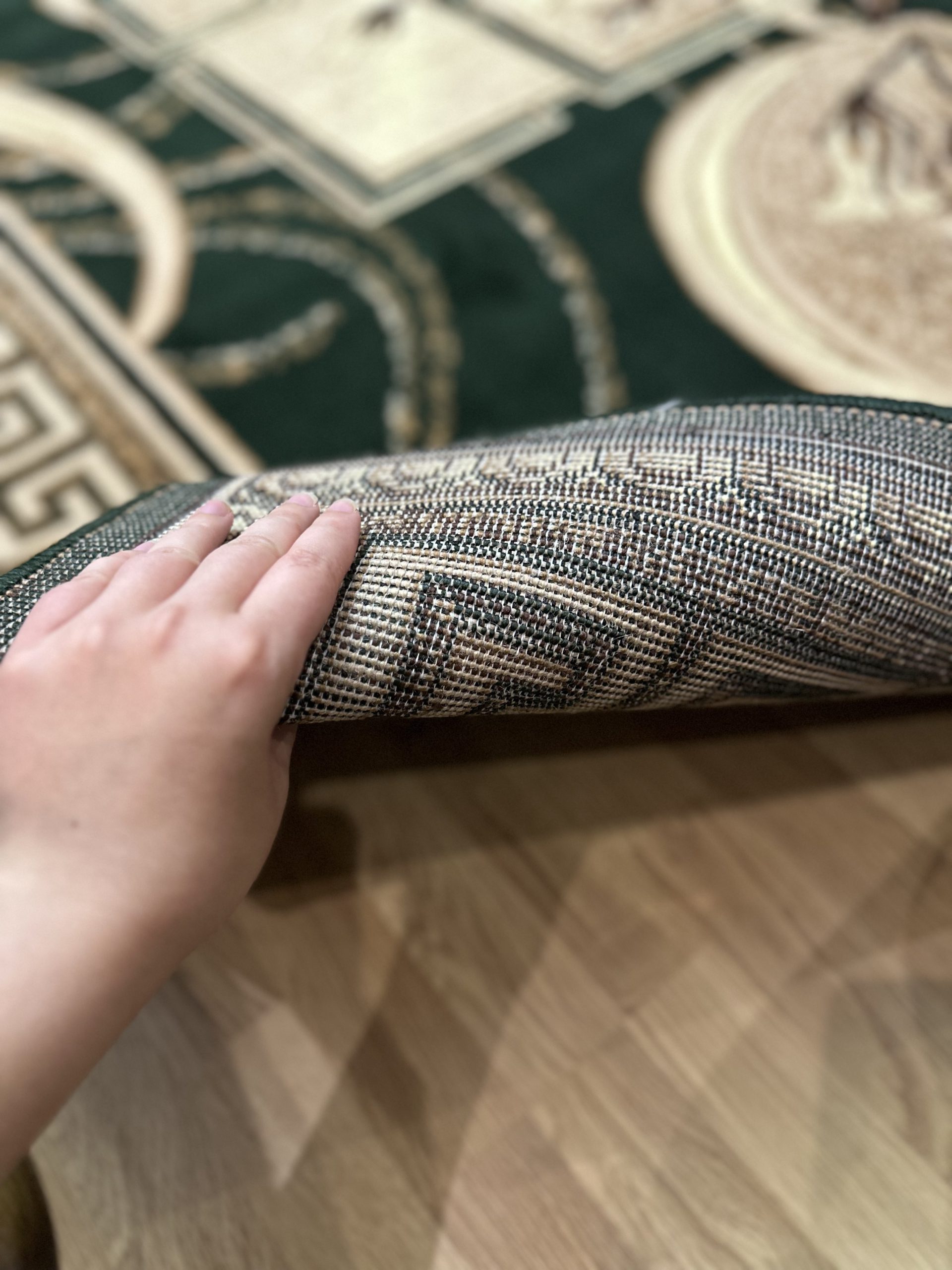 Класичний килим з низьким ворсом Gold 365/32