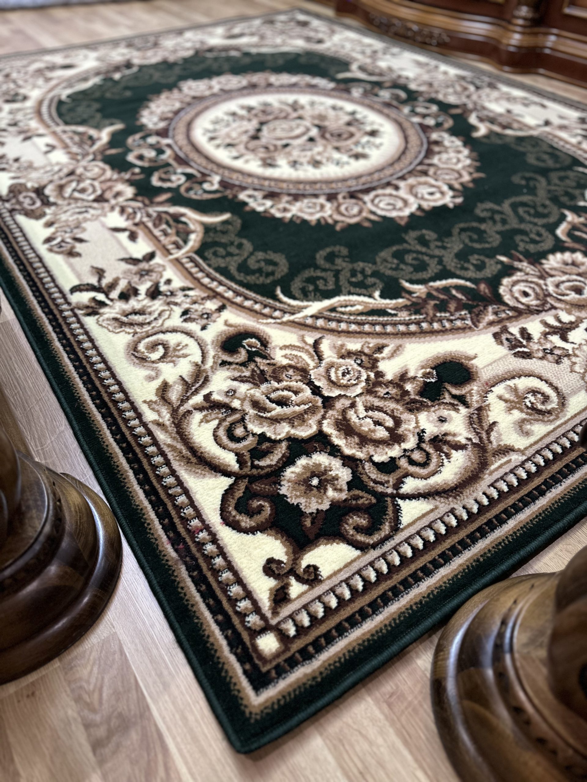 Класичний килим з низьким ворсом Gold 239/32