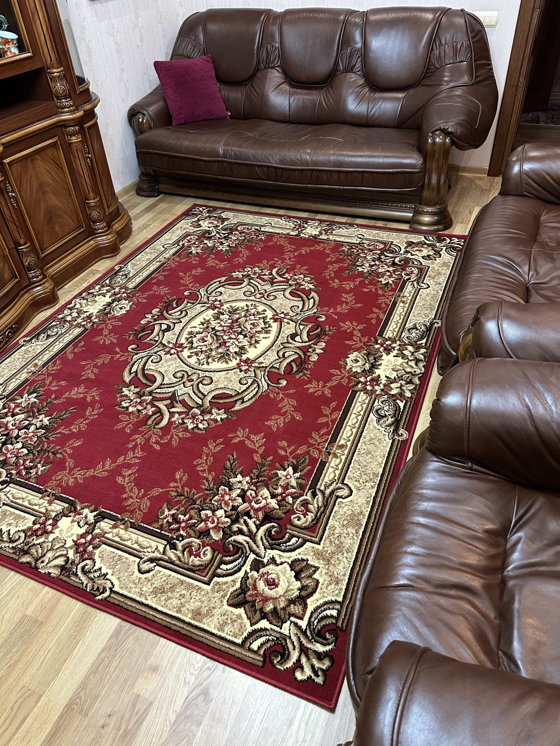 Класичний килим з низьким ворсом Gold 322/22