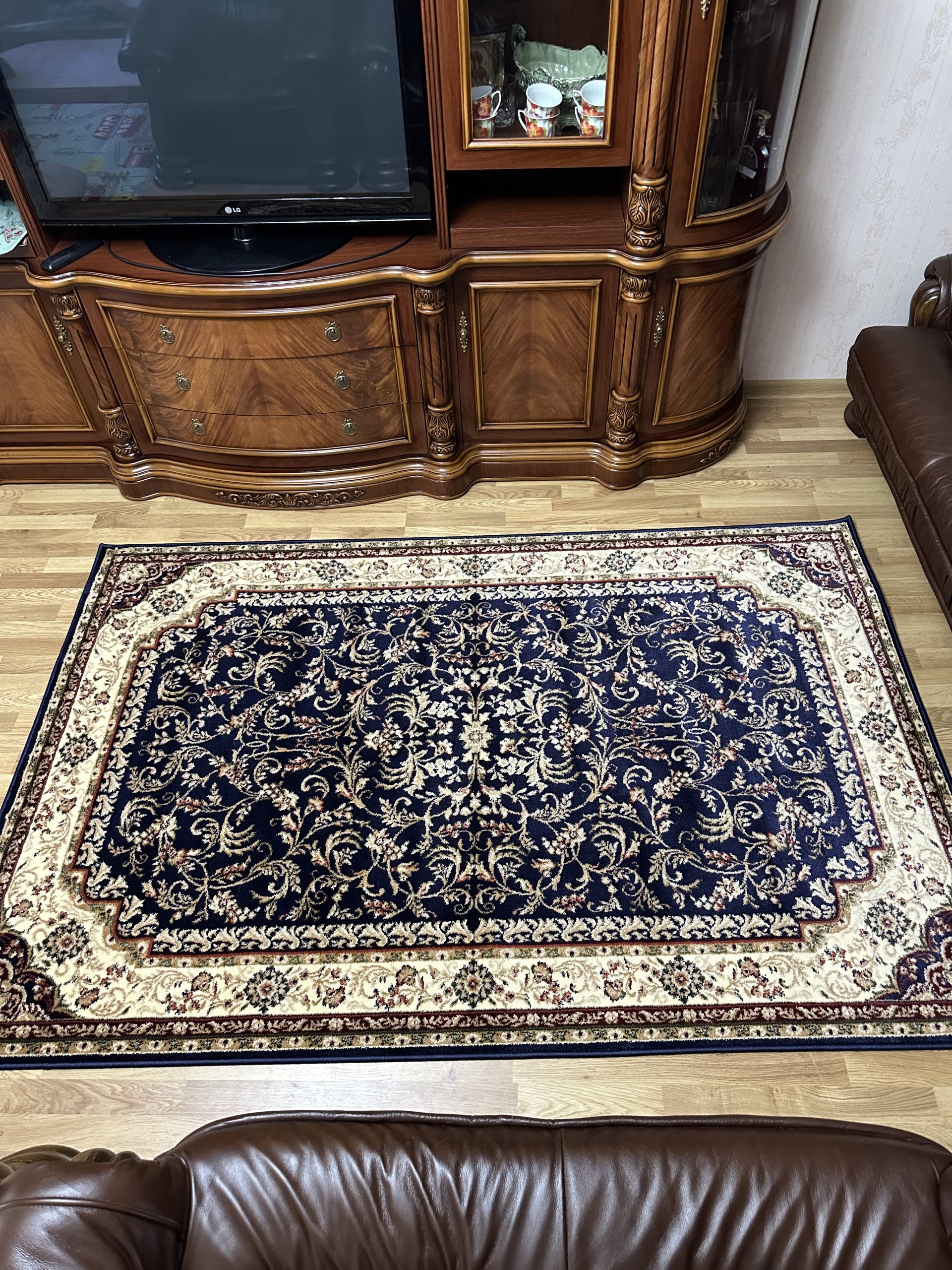 Якісний килим у класичному стилі Lotos Rada 15055/810